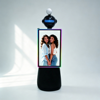 Cabina de Fotos Robótica de Autoservicio con Impresión Instantánea, Estuche de Transporte de 58 kg, Compatible con DSLR, iPad y Surface, Ideal para Centros Comerciales