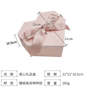 Caja de regalo de cartón rosa en forma de corazón biodegradable reciclable personalizada logotipo mate impreso para damas de honor de boda para vela - Product Image 5