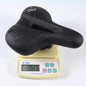 Sillín de Bicicleta Antuke Negro, Absorbente de Impactos, Impermeable, de Silicona, para Bicicleta de Carretera, Diseño Moderno, Unisex, Accesorio para Ciclismo - Product Image 5