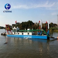 Bateau de dragage ETERNE pour le nettoyage des réservoirs et des fosses de petits volumes, alimenté par un moteur diesel