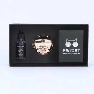 Ambientador de aire sólido para perros de lujo para difusor de vehículos de automóviles con Clip de ventilación de aire Bulldog Perfume Recambio hecho de plástico - Product Image 4