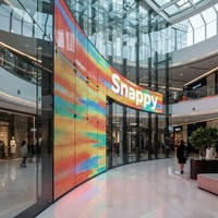 Écran LED transparent flexible P6.25 - Écran à film cristallin ultra fin à luminosité ultra élevée pour centre commercial et vitrine