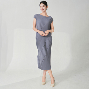 <span class=keywords><strong>Abito</strong></span> Estivo da Donna alla Moda, Design Plissettato, Taglia Unica, Senza Maniche, in Poliestere, Vestito Stropicciato - Product Image 5