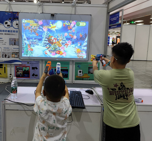 Виртуальная реальность парк развлечений оборудование Interaktiver настенное игровое оборудование Интерактивная проекционная игра захватывающая комната для детей