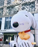 Vente en gros de Snoopy gonflable géant, adorable modèle de chien de dessin animé gonflable de Noël pour la publicité, la promotion et la décoration