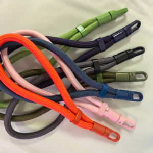 Longe de téléphone portable multifonctionnel Anti-perte Anti-chute <span class=keywords><strong>coque</strong></span> de téléphone portable couverture d'écouteur jouet sac tissé <span class=keywords><strong>corde</strong></span> de poignet - Product Image 1