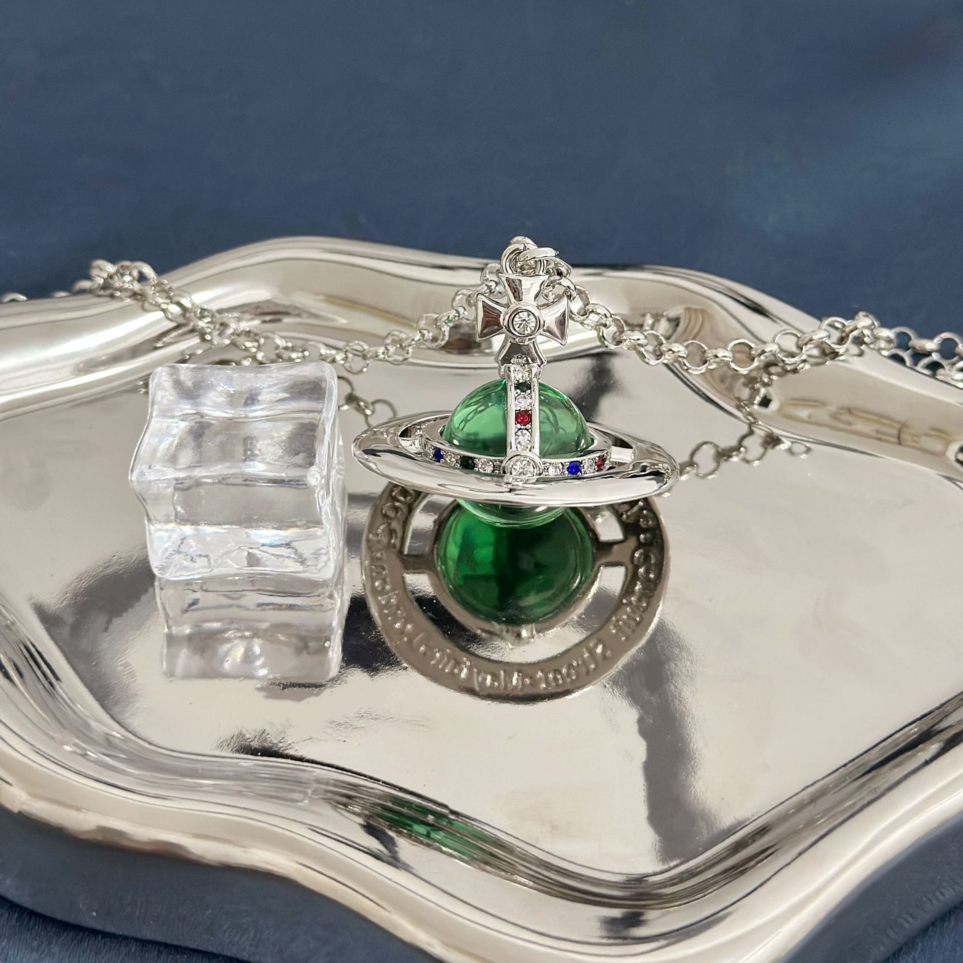 Grosse sphère vert menthe