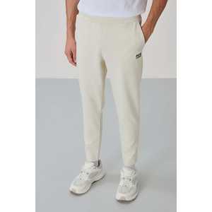 Ensemble de survêtement pour homme Carlos Beige, coupe standard, respirant, vêtements décontractés - Product Image 5