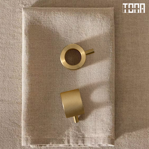 Manija de Puerta de Latón Minimalista Contemporánea, Herrajes para Ventanas Resistentes, Acabado Cepillado, Lujo para Interiores de Villas, Latón Sólido para Cajones de Cocina - Product Image 4