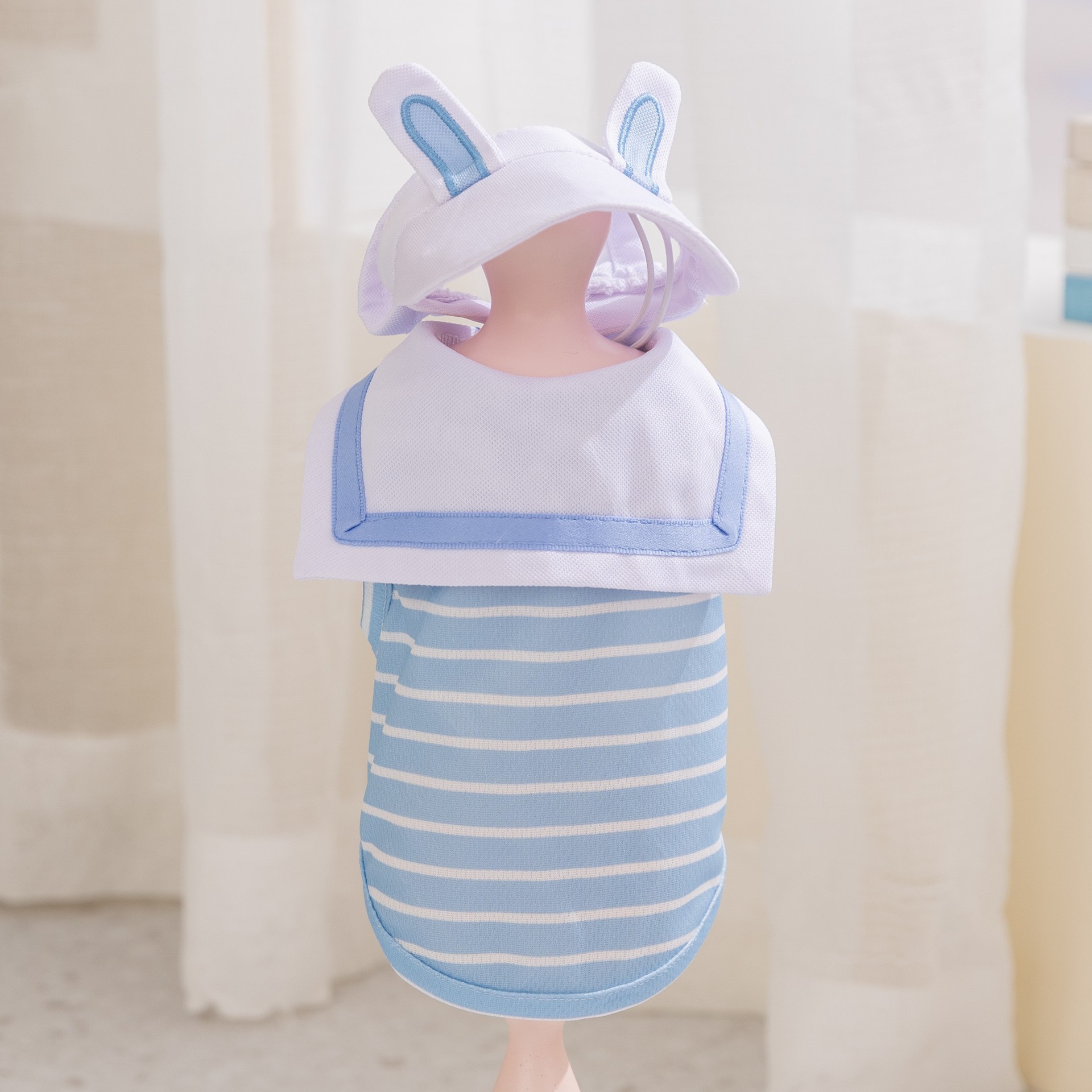 Gilet lapin bleu