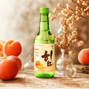 Soju à la pêche à faible teneur en alcool Liqueur coréenne de fruits emballée dans une bouteille avec motif - Product Image 4