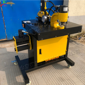 Machine <span class=keywords><strong>de</strong></span> traitement <span class=keywords><strong>de</strong></span> barres omnibus hydraulique quatre-en-un <span class=keywords><strong>de</strong></span> <span class=keywords><strong>prix</strong></span> usine pour le poinçonnage <span class=keywords><strong>de</strong></span> pliage <span class=keywords><strong>de</strong></span> coupe d'aluminium <span class=keywords><strong>de</strong></span> <span class=keywords><strong>cuivre</strong></span> - Product Image 3