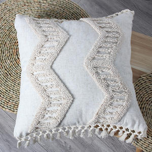 Housse de coussin tuftée de style marocain, rectangulaire, à motifs géométriques abstraits brodés, pour la décoration de la maison, canapé ou lit - Product Image 5