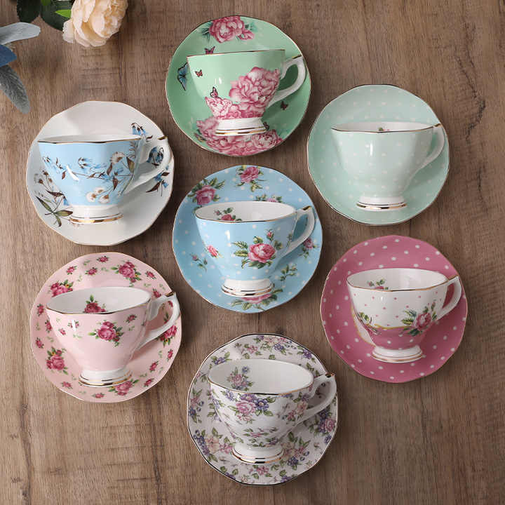 Factory High Quality Luxury Ceramic Coffee Cup Tea Cup Set Floral Gold Decorative Pattern 220cc Bone China Coffee Cup Saucer