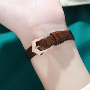 Reloj de Mujer de Alta Gama, Retro, con Esfera Cuadrada Pequeña, Correa de Cuero, Cuarzo, Resistente al Agua, para Estudiantes - Product Image 2