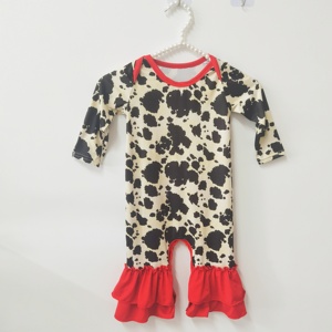 En stock: Pelele de manga larga de seda de leche con estampado de vaca y volantes rojos para bebé, con broches, de fabricantes de ropa para niños pequeños. - Product Image 5