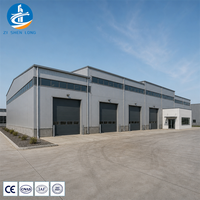 Bâtiment d'atelier industriel en structure métallique préfabriquée, portée de 36 m, avec système de ventilation, livraison rapide