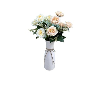 Bouquet Artificiale a 5 Rami con Rose Gialle a <span class=keywords><strong>Cuore</strong></span> di Riso, Realizzato a Mano, per Matrimoni, Fotografia e Decorazioni per la Casa - Product Image 5