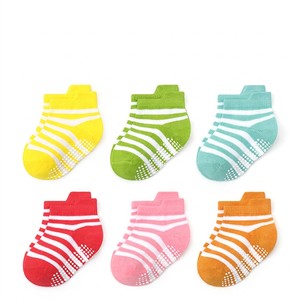 Calcetines Antideslizantes de Algodón para Bebés, Calcetines con Puntos de Silicona Antideslizantes para Niños y Niñas, Venta al Por Mayor - Product Image 1