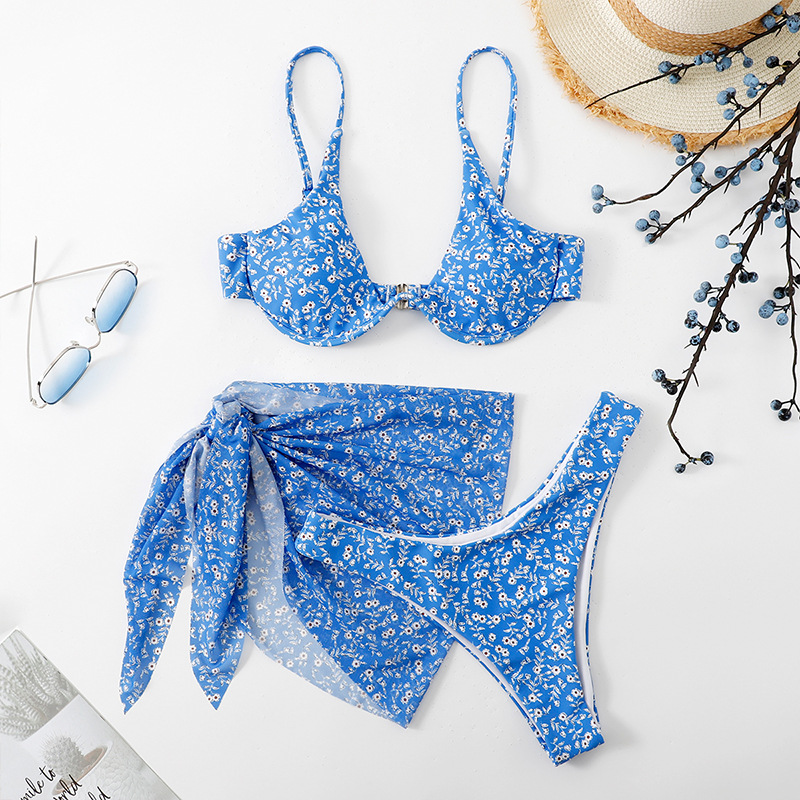 Fleur bleu profond