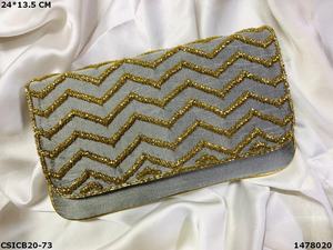 Pochette en soie brodée à la main de créateur avec perles Sacs de soirée élégants pour la mariée - Product Image 2