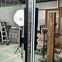 Porte intérieure de villa en alliage d'aluminium résistant à l'usure avec isolation thermique et caractéristiques imperméables pour ouvertures et fermetures fréquentes