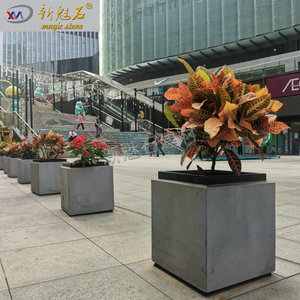 Nuevo Macetero Cuadrado de Hormigón con Acabado Natural Magic Stone GRC, Tamaños Personalizados, Jardinera para Exteriores, de Pie - Product Image 4