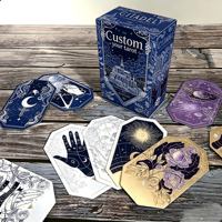 Cartes de tarot hexagonales en papier promotionnelles éducatives en gros, boîte rigide, estampage à bord doré, guide de divertissement familial, logo personnalisé
