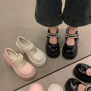 Le <span class=keywords><strong>scarpe</strong></span> in pelle PU dolci e alla moda da donna sono un must quando si abbinano a perle e gonne - Product Image 6