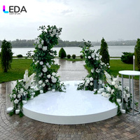Plateforme de scène ronde en acrylique blanc de haute qualité LEDA pour la décoration de scène de mariage, de fête ou d'événement