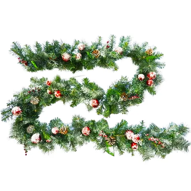 2022wholesale Christmas decoration pine wreath christmas decorated with red berries and pine cones christmas garland