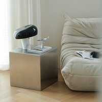 Table d'appoint carrée moderne en acier inoxydable Table basse de salon Table d'angle de rangement pour canapé Marque YD Garantie 1 an
