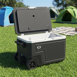Nevera Portátil GCSOAR con Ruedas y Asa en la Tapa, Modelo PFT-MC40C, para Uso en Campamentos al Aire Libre - Product Image 1