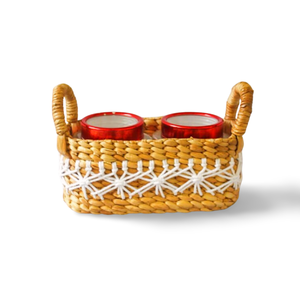 Cesta de ratán Clarine, hecha a mano con jacinto de agua natural, combina estilo bohemio con un encanto ecológico, perfecta para un look elegante. - Product Image 1