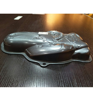 Moule à gâteau 3D en forme de voiture, en acier au carbone, antiadhésif, pour usage domestique - Product Image 1