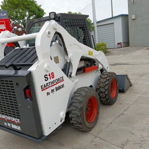 Mini Cargadora S18 en Oferta, Minicargadora Compacta en Buen Estado al Mejor Precio - Product Image 4