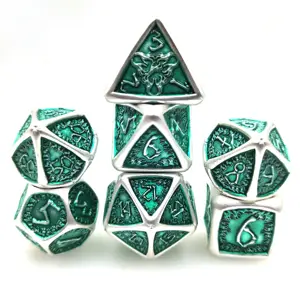 High quality new style hand bone custom colorful game metal dice