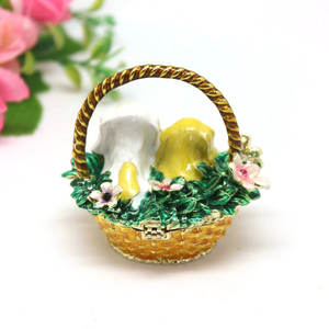 Эмалированная шкатулка-корзинка для мелочей с откидной крышкой, украшенная стразами и росписью, коллекционная фигурка собаки - Product Image 2