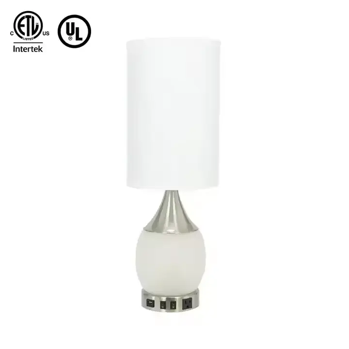 Abat-jour en tissu de chambre d'hôtel nordique lampe de table LED de concepteur de style européen pour la lecture de chevet