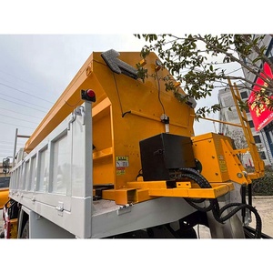 Camion déneigeur Shacman avec moteur, brosse à neige, épandeur de neige, fonctions de déneigement et de dégivrage - Product Image 6