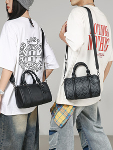 Sac bandoulière unisexe en cuir PU personnalisé avec logo, sac messager, sac à main, usage quotidien, toutes saisons - Product Image 5