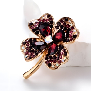 Broches Personalizados de Trevo de Quatro Folhas para Meninas, Joias Delicadas e Glamorosas para Mulheres, Acessórios Femininos em Alta Venda - Product Image 2