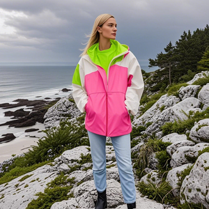 <span class=keywords><strong>Veste</strong></span> coupe-vent compressible imperméable légère pour femmes Style coloré personnalisé Vêtements quotidiens Imperméable Tendances américaines Coupe-vent - Product Image 2