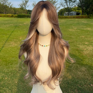 2026 Perruque Femme Haute Qualité Gros Gris Clair Longueur Moyenne Fibres Synthétiques Couleurs Mélangées Résistance Haute Température SM382 - Product Image 1