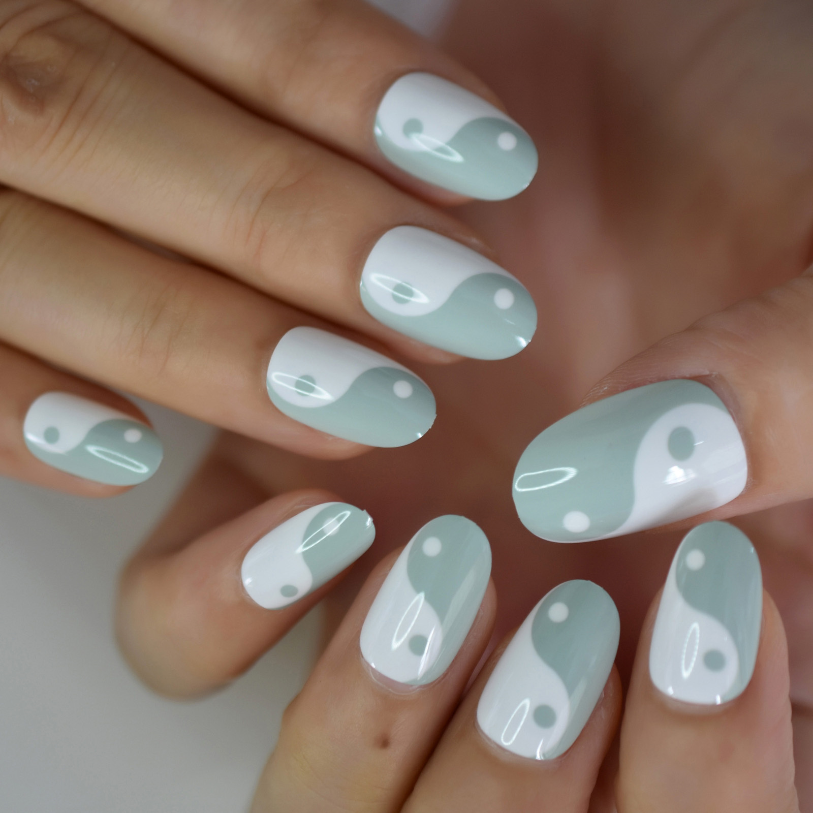 Light Blue White New Design Press On Nail With Tai Chi Pattern Oval Medium  Artificial Fingernails - Buy Artificial Fingernails,Medium Artificial  Fingernails,Oval Artificial Fingernail Product on Alibaba.com