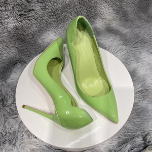 Zapatos de Mujer de Tacón Alto, Color Verde Lacado, Punta Puntiaguda, Cuero Patentado Sólido, con Tacón de Aguja de 12 cm - Product Image 3