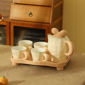 Ensembles à thé en céramique pratiques haut de gamme cadeaux de mariage et de pendaison de crémaillère pour les meilleurs amis et les nouveaux mariés décorations d'ameublement - Product Image 3