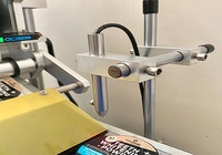 Machine d'étiquetage électrique automatique PLC à écran tactile pour bureau, haute précision, multifonctionnelle pour bouteilles, boîtes, papier long