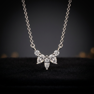 Collier élégant pour femme, bijoux fins de luxe, pendentif diamant, idéal pour les occasions spéciales, cadeau pour femme - Product Image 1