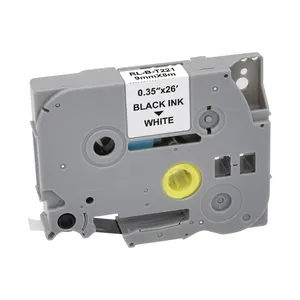 P-touchタイプライターTZe-221用の互換性のある9mmブラックオンホワイトテープカートリッジラミネートTZe221ラベルテープ